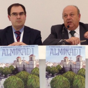 El alcalde de Almoradí junto al diputado de Turismo Joaquín Albadalejo