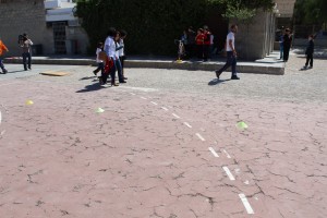 Desperfectos en la pista deportiva del Colegio Público Príncipe de España 
